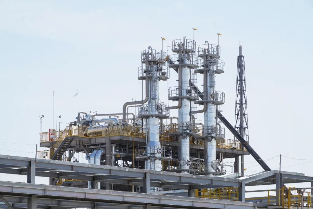 伊吾县：织密煤化工产业链 推动煤炭化身“黑色黄金”