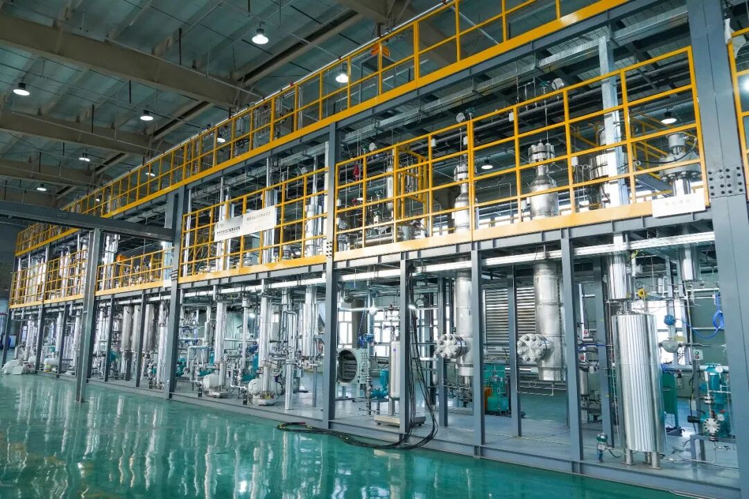 哈密富油煤研究院中试基地进入设备调试阶段 为产业发展注入新动能